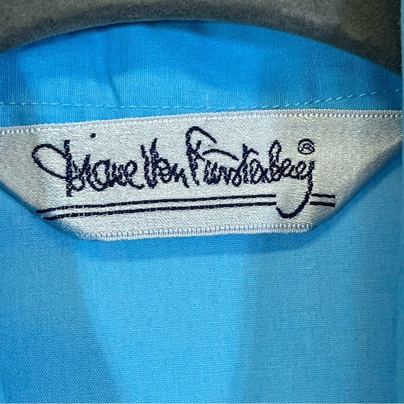 Diane von Furstenberg, Vintage Button Down Shirt. Size 14. Excellent condition! - Picture 2 of 6